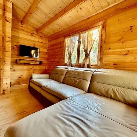 Chalet Bois Jacuzzi Bessan Εξωτερικό φωτογραφία