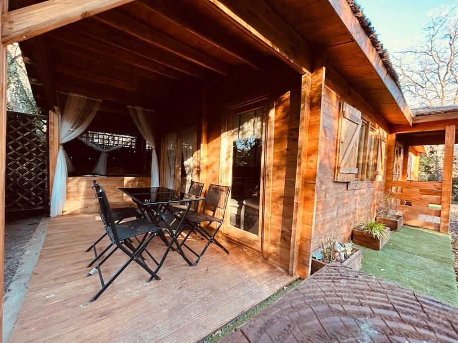 Chalet Bois Jacuzzi Bessan Εξωτερικό φωτογραφία