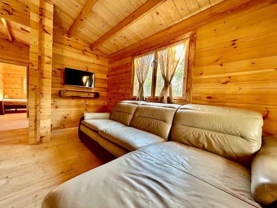 Chalet Bois Jacuzzi Bessan Εξωτερικό φωτογραφία